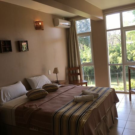 Tangoinn Club Iguazu Party Luxury Hostel 푸에르토이과수 외부 사진