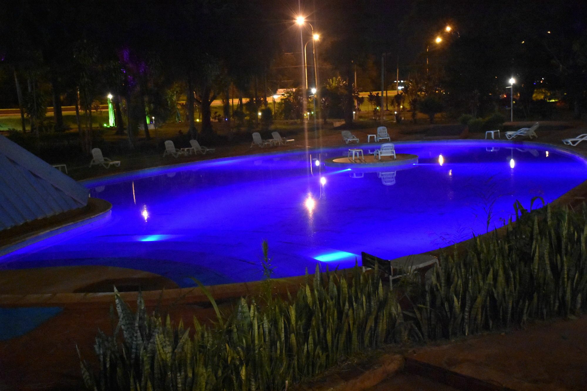 Tangoinn Club Iguazu Party Luxury Hostel 푸에르토이과수 외부 사진