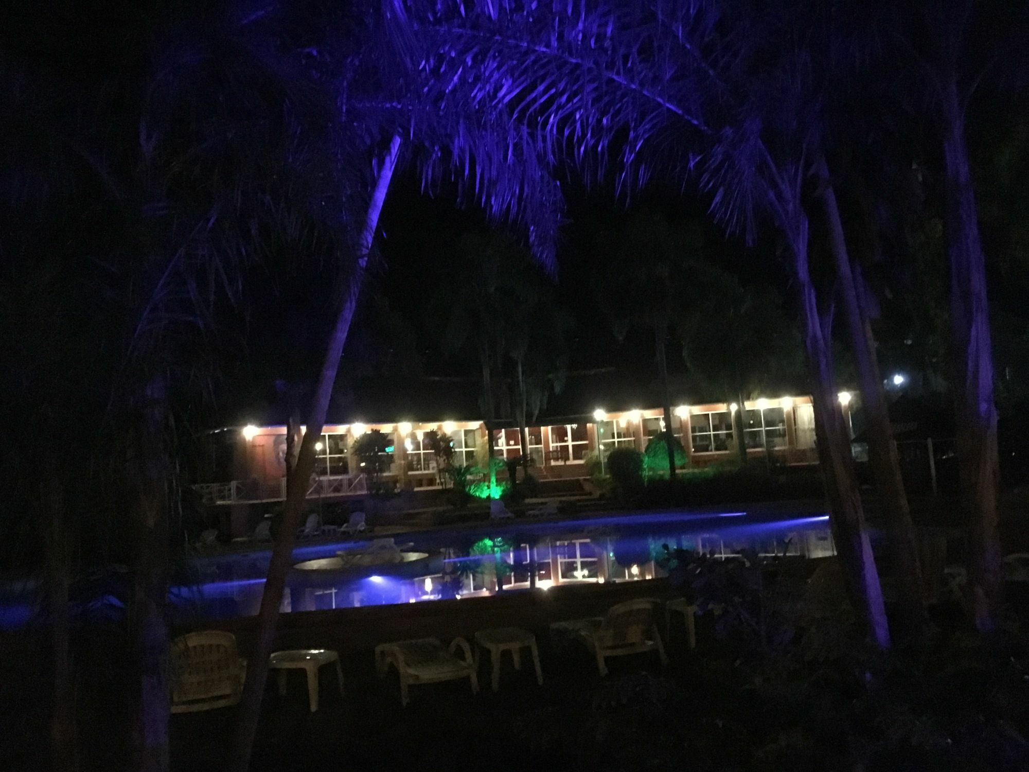 Tangoinn Club Iguazu Party Luxury Hostel 푸에르토이과수 외부 사진