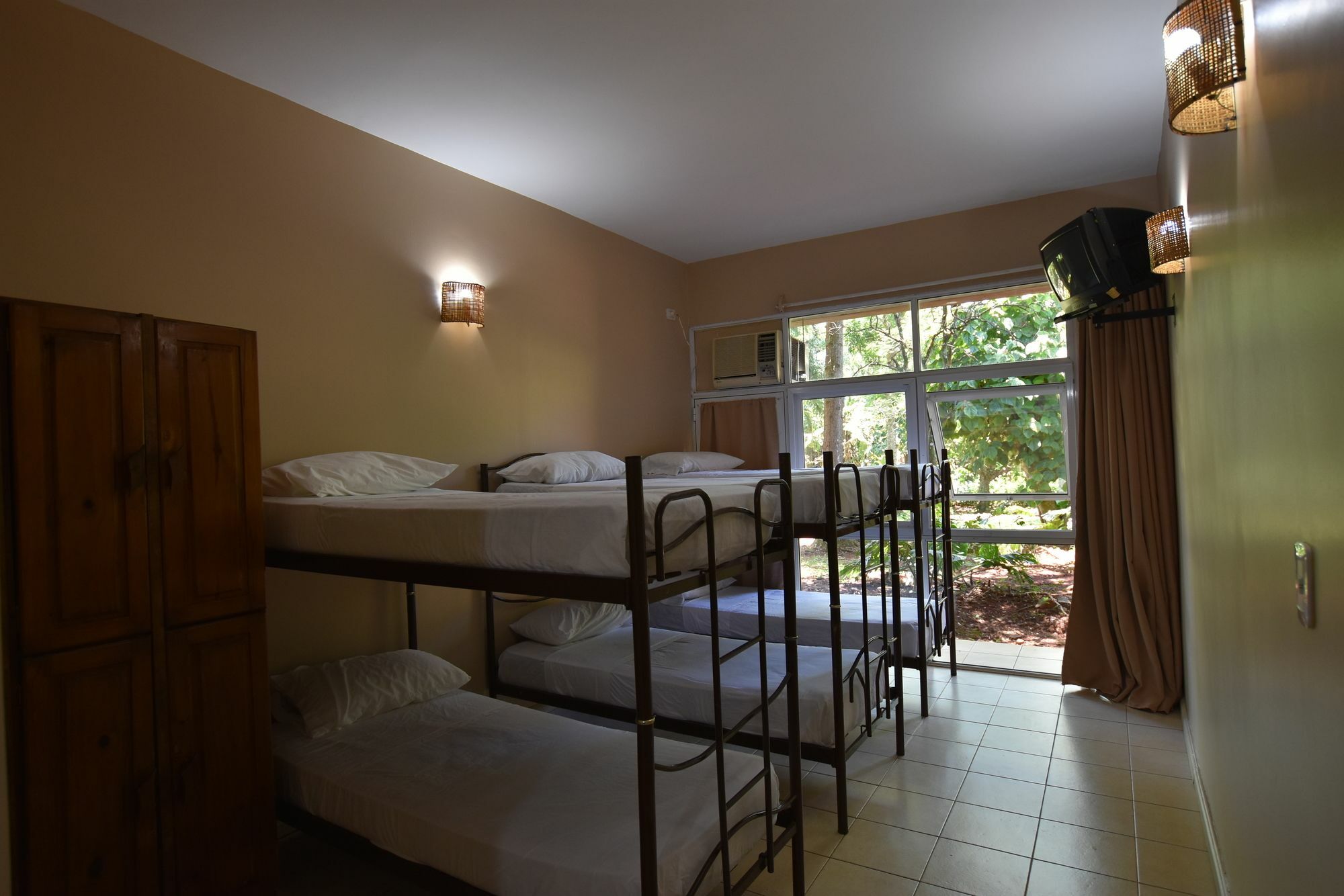 Tangoinn Club Iguazu Party Luxury Hostel 푸에르토이과수 외부 사진