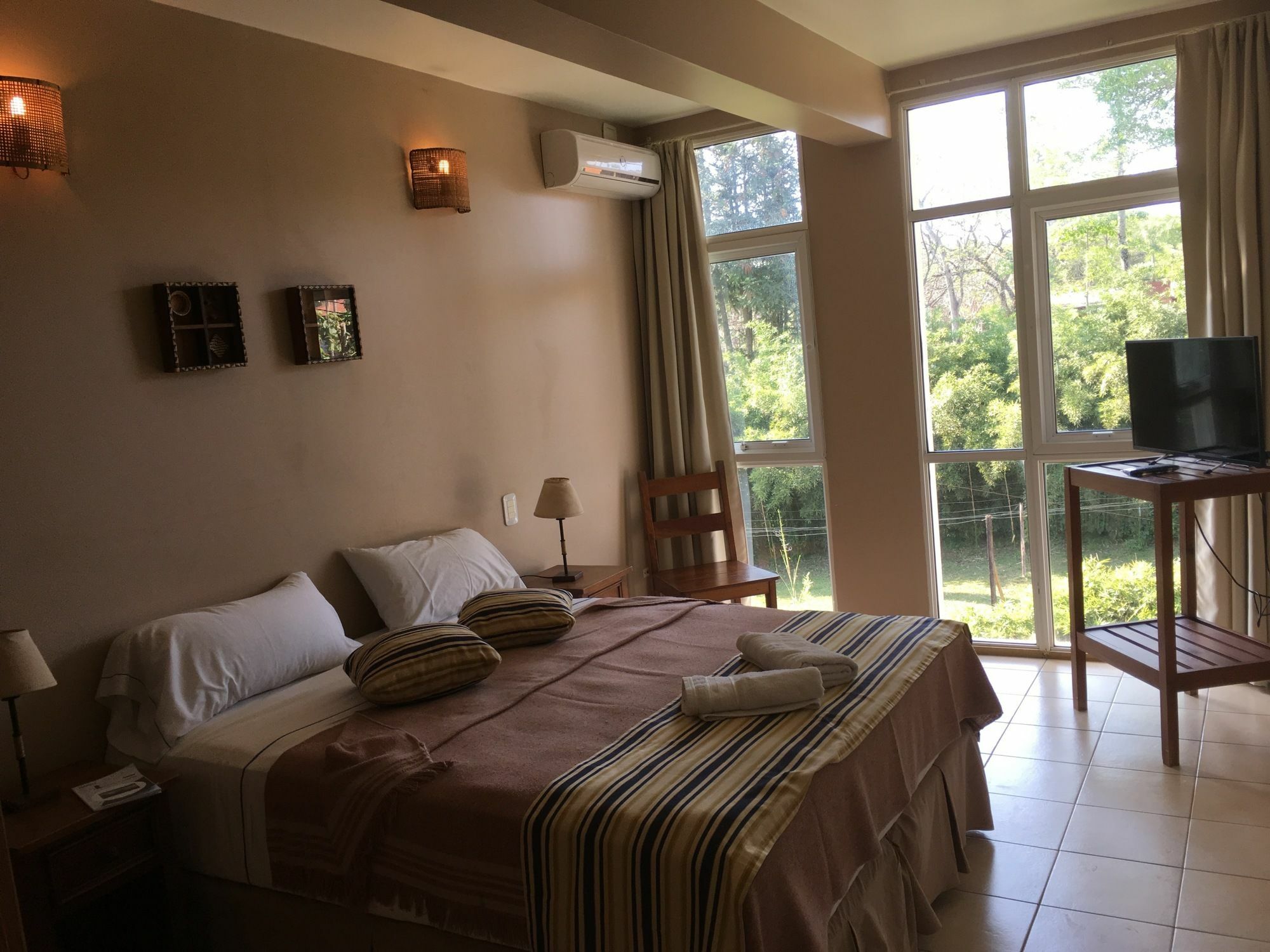 Tangoinn Club Iguazu Party Luxury Hostel 푸에르토이과수 외부 사진