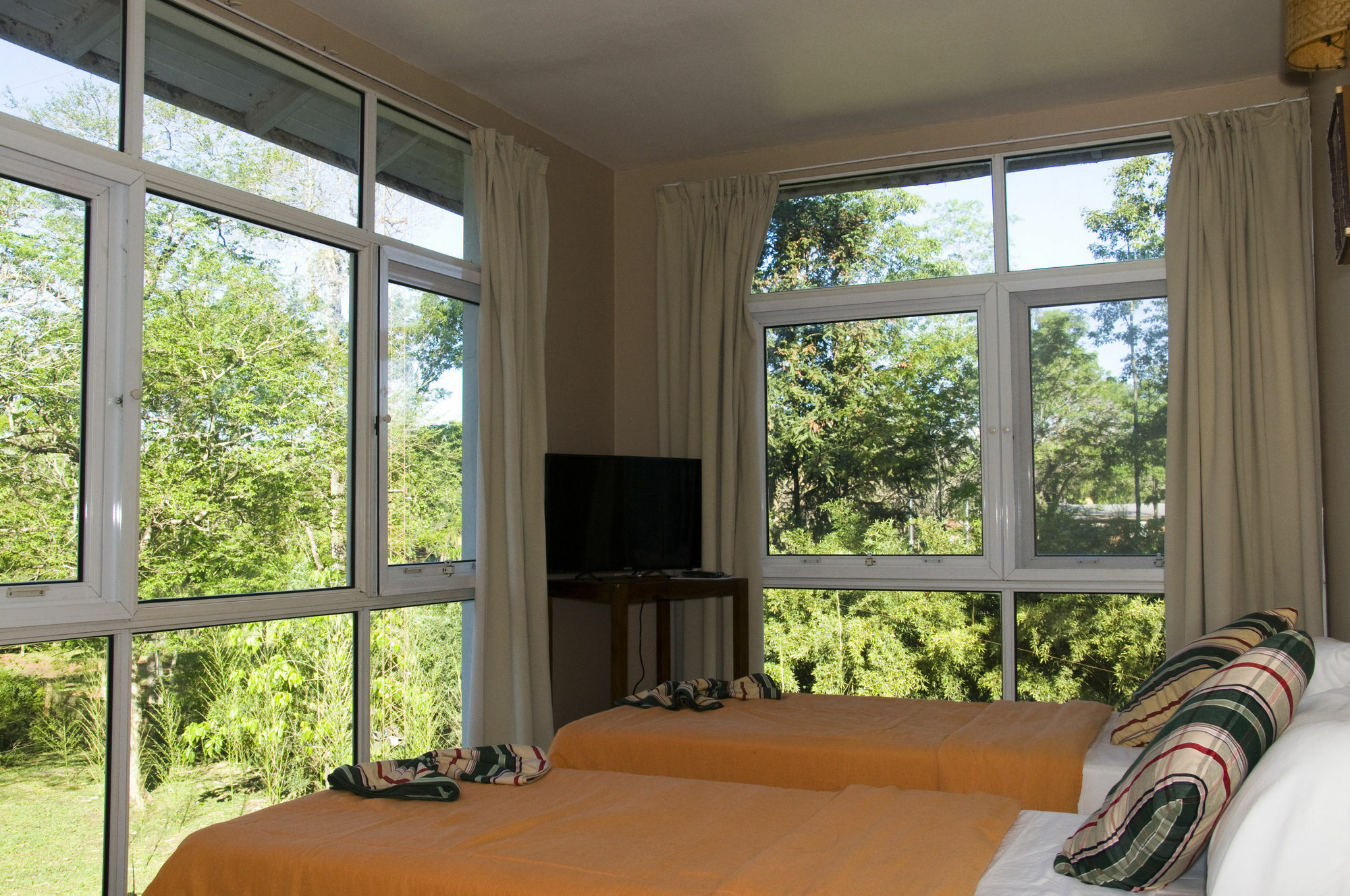 Tangoinn Club Iguazu Party Luxury Hostel 푸에르토이과수 외부 사진
