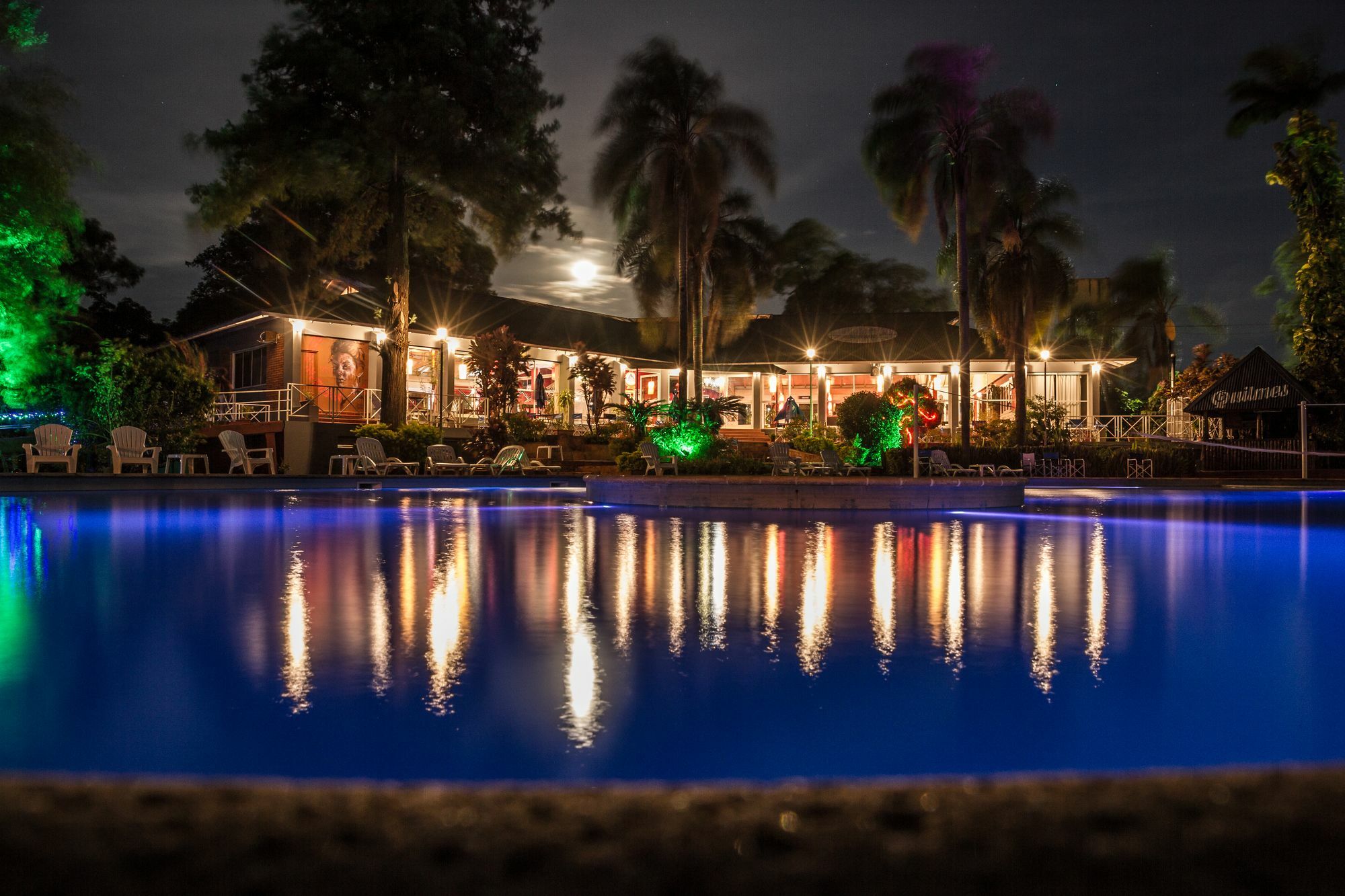 Tangoinn Club Iguazu Party Luxury Hostel 푸에르토이과수 외부 사진