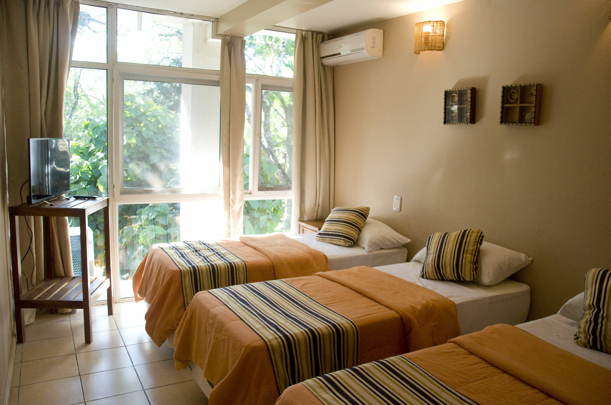 Tangoinn Club Iguazu Party Luxury Hostel 푸에르토이과수 외부 사진